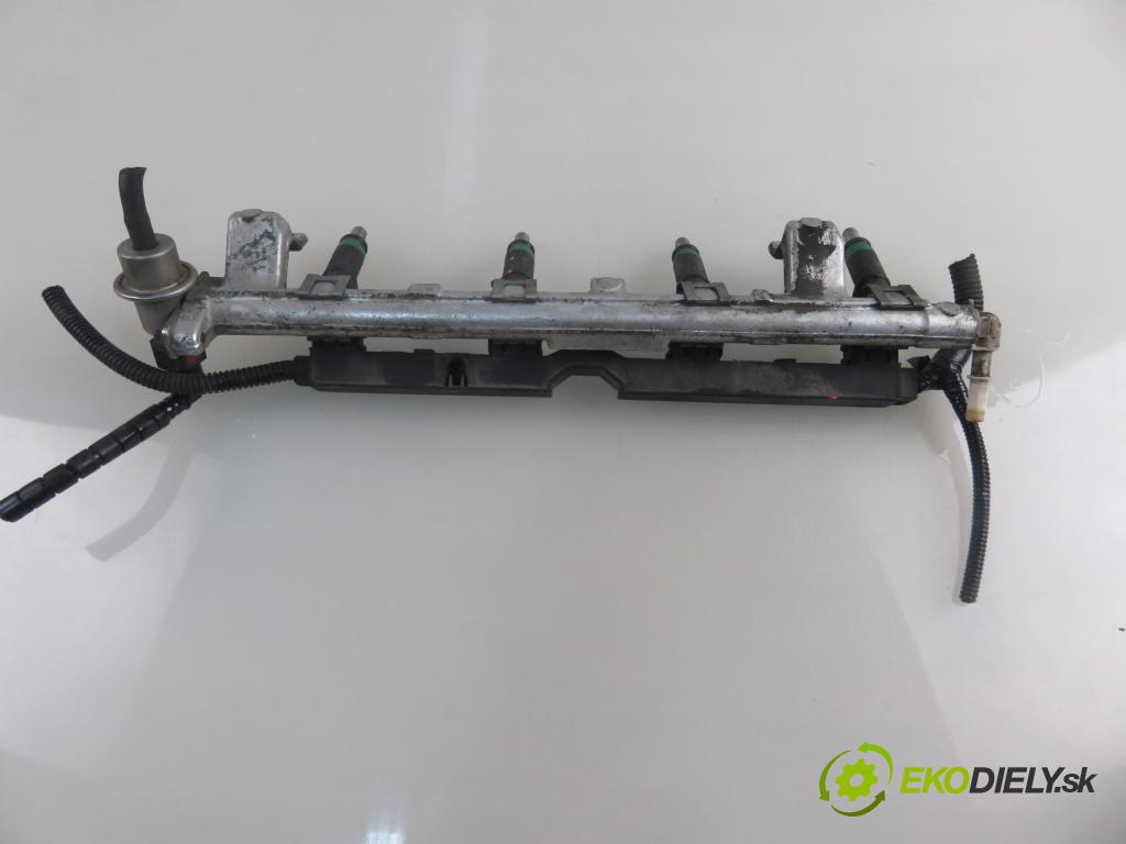 FORD FUSION (JU_) HB 2004 59,00 1.4 - FXJA 1388,00 Lišta vstrekovacia 9D2809H487AB ; 98MFBB (Vstrekovacie lišty)