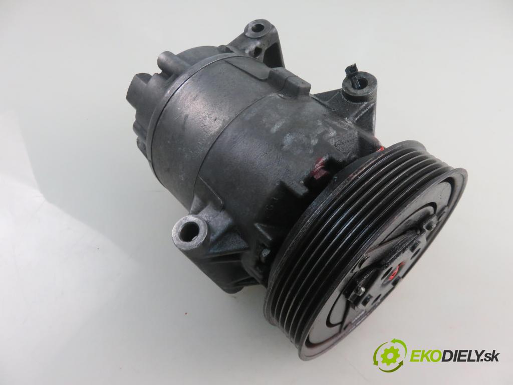 RENAULT MEGANE II Kombi (KM0/1_) KOMBI 2004 0,00 1.5 dCi - K9K 728 1461,00 KOMPRESOR: klimatizácie 8200316164 (Kompresor klimatizácie)