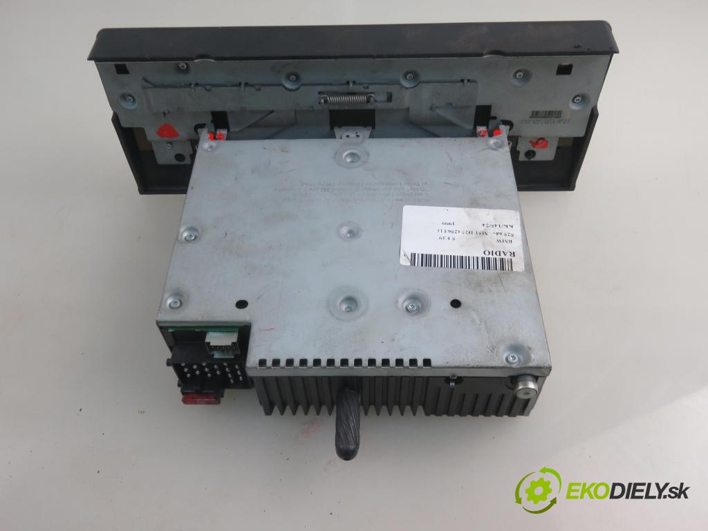 BMW 5 (E39) SEDAN 1999 105,00 2.5 525 tds 143 2497,00 RADIO CD Modul