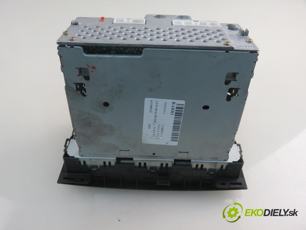 TOYOTA COROLLA Verso (_E12_) MINIVAN 2003 66,00 2.0 D-4D (CDE120_) - 1CD-FTV 1995,00 RADIO CD 8612013060