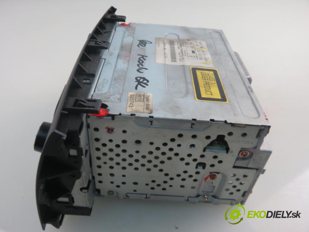 TOYOTA COROLLA Verso (_E12_) MINIVAN 2003 66,00 2.0 D-4D (CDE120_) - 1CD-FTV 1995,00 RADIO CD 8612013060