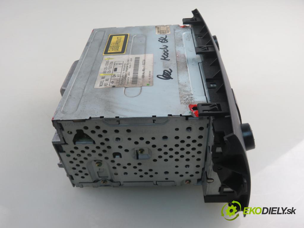 TOYOTA COROLLA Verso (_E12_) MINIVAN 2003 66,00 2.0 D-4D (CDE120_) - 1CD-FTV 1995,00 RADIO CD 8612013060