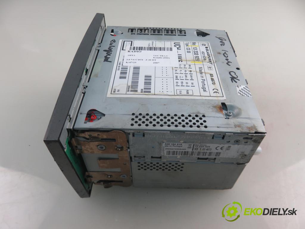 OPEL VECTRA C Kombi (Z02) KOMBI 2007 135,00 3.0 V6 CDTI - Z 30 DT 2959,00 RADIO CD 13233929 ; 24461295