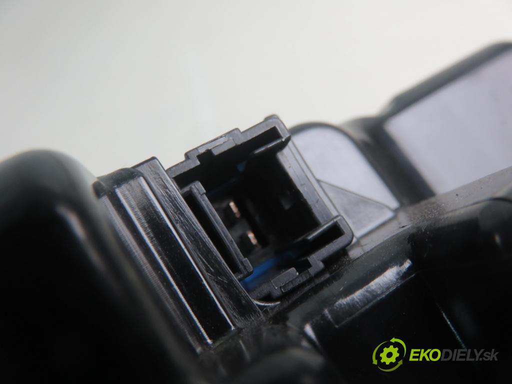 RENAULT MEGANE III liftback (BZ0/1_) HB 2011 96,00 1.9 dCi (BZ0N, BZ0J) - F9Q 870 1870,00 subwoofer 281313216R (Audio zariadenia)