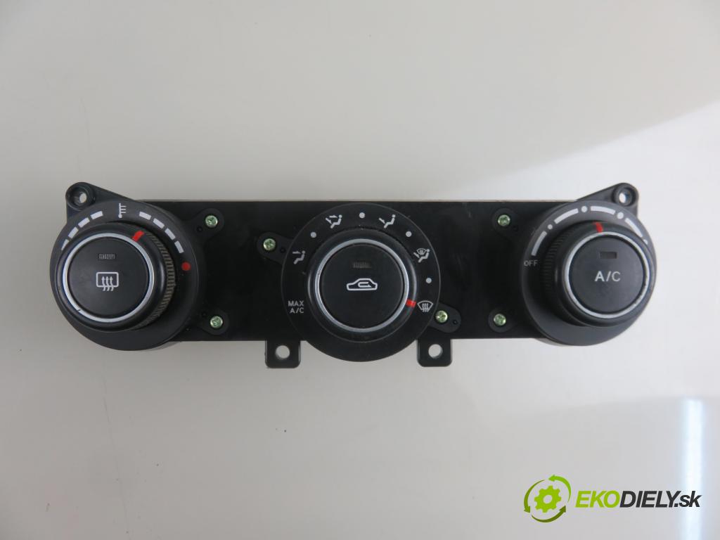 KIA CEE'D SW (ED) KOMBI 2009 80,00 1.4 109 - G4FA 1396,00 Panel kúrenia KLIMATRONIK 972501H001 ; 972501H001EQ