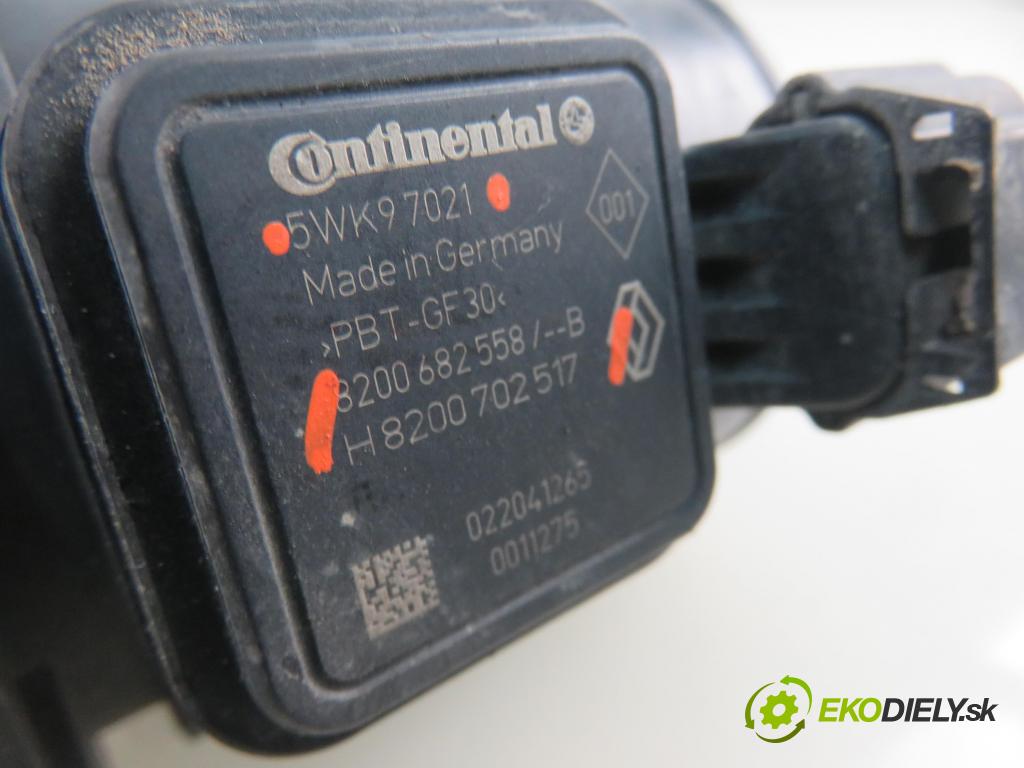 RENAULT MEGANE III liftback (BZ0/1_) HB 2011 96,00 1.9 dCi (BZ0N, BZ0J) - F9Q 870 1870,00 váha vzduchu vzduchu H8200702517 ; 5WK97021 ; 8200682558B