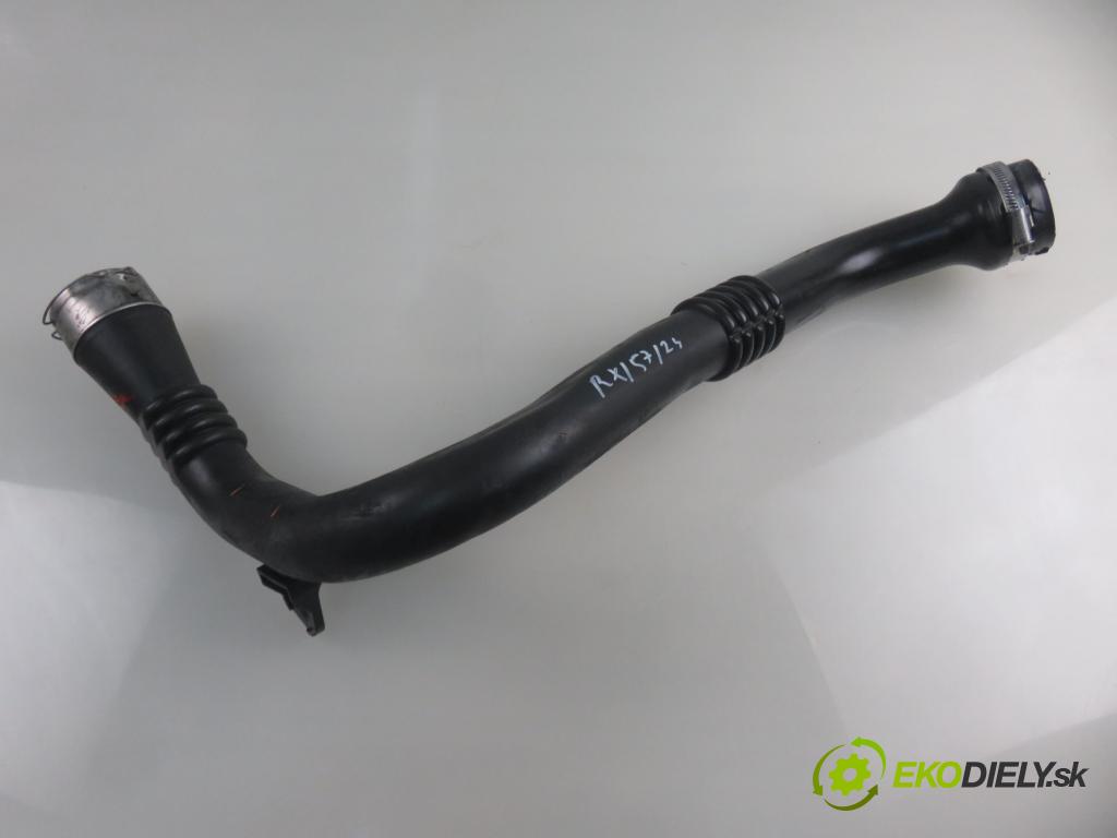 RENAULT MEGANE III liftback (BZ0/1_) HB 2011 96,00 1.9 dCi (BZ0N, BZ0J) - F9Q 870 1870,00 Rúra intercoolera turba 8200804000D