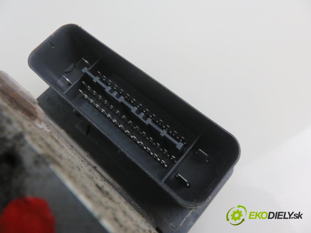 CITROEN C3 II (SC_) HB 2011 70,00 1.4 VTi 95 - 8FP (EP3) 1397,00 Pumpa ABS 10096039263 ; 9674415980 ; 1002060423 (Pumpy ABS)