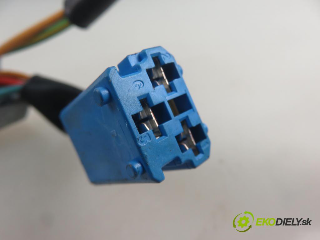 PEUGEOT 206 liftback (2A/C) HB 2004 80,00 1.6 16V - NFU (TU5JP4) 1587,00 spinačka  (Spínacie skrinky a kľúče)