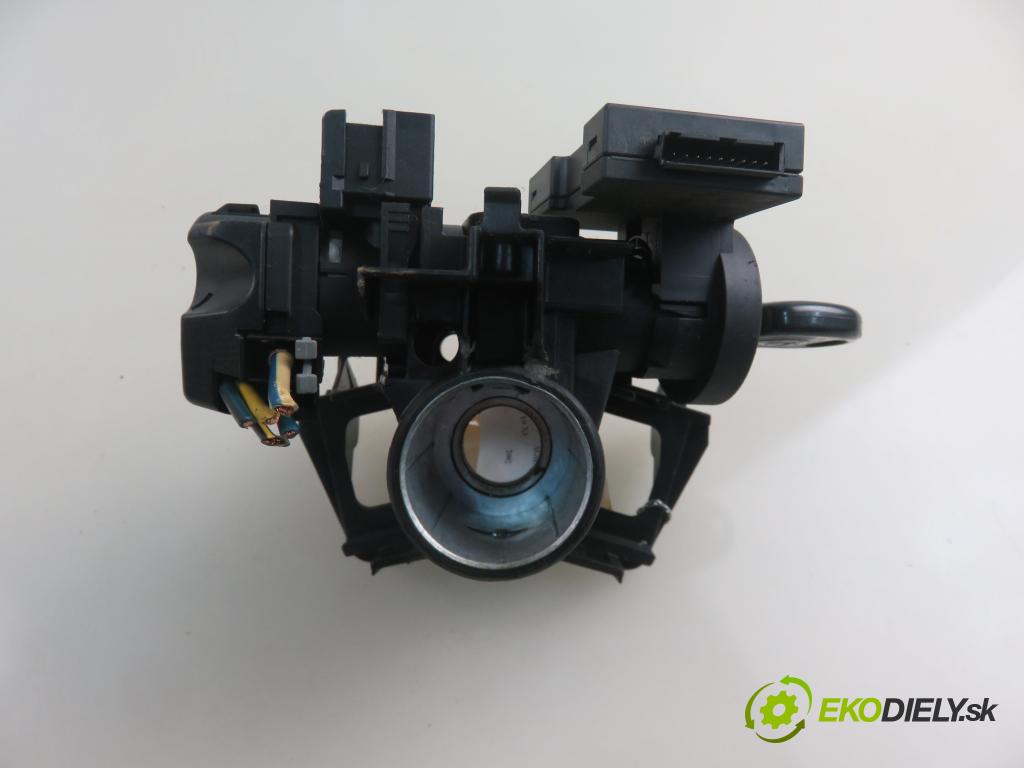 OPEL AGILA (A) (H00) HB 2002 43,00 1.0 12V - Z 10 XE 973,00 spinačka 24445098 (Spínacie skrinky a kľúče)