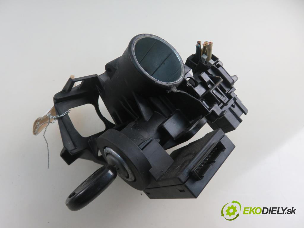 OPEL AGILA (A) (H00) HB 2002 43,00 1.0 12V - Z 10 XE 973,00 spinačka 24445098 (Spínacie skrinky a kľúče)