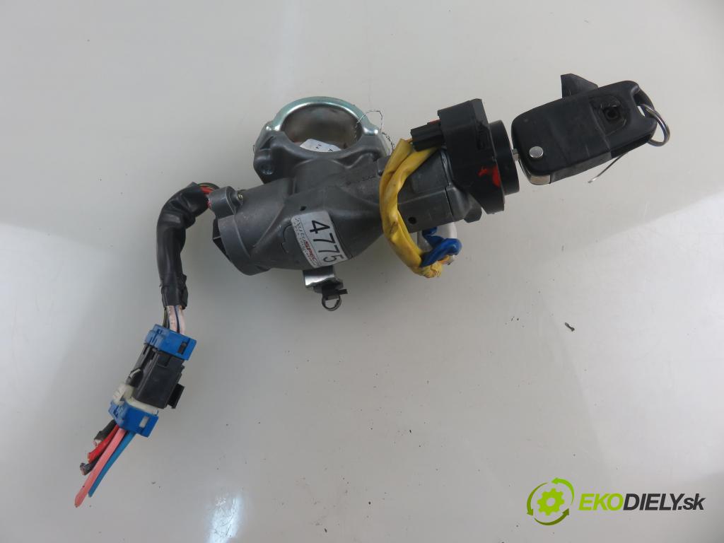 KIA CEE'D SW (ED) KOMBI 2009 80,00 1.4 109 - G4FA 1396,00 spinačka  (Spínacie skrinky a kľúče)