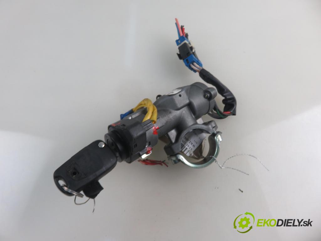 KIA CEE'D SW (ED) KOMBI 2009 80,00 1.4 109 - G4FA 1396,00 spinačka  (Spínacie skrinky a kľúče)