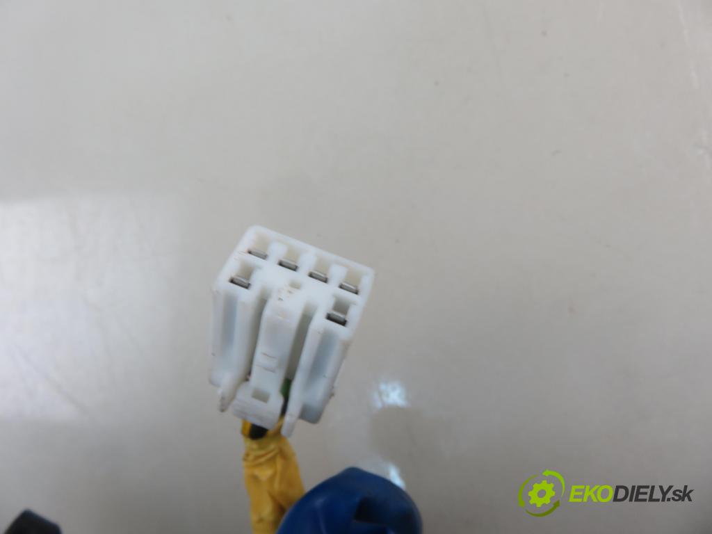 KIA CEE'D SW (ED) KOMBI 2009 80,00 1.4 109 - G4FA 1396,00 spinačka  (Spínacie skrinky a kľúče)