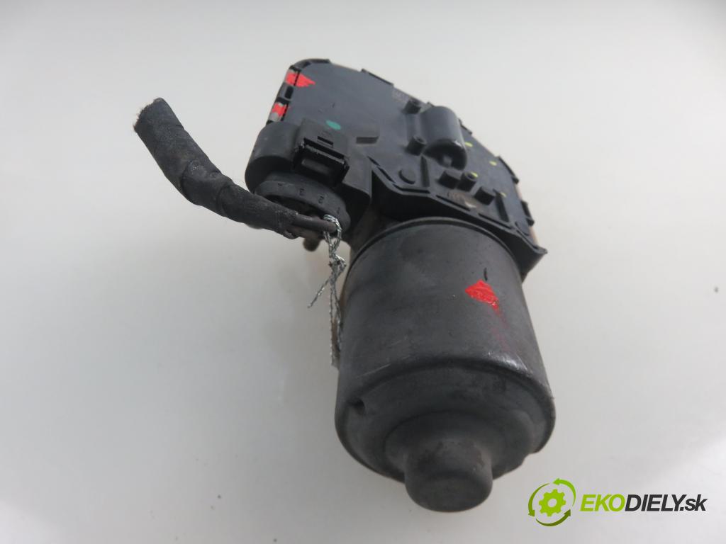 AUDI A3 (8P1) HB 2006 103,00 2.0 TDI PD 16V 140 1968,00 Motorček stieračov predný 8P1955119B ; 0390241783