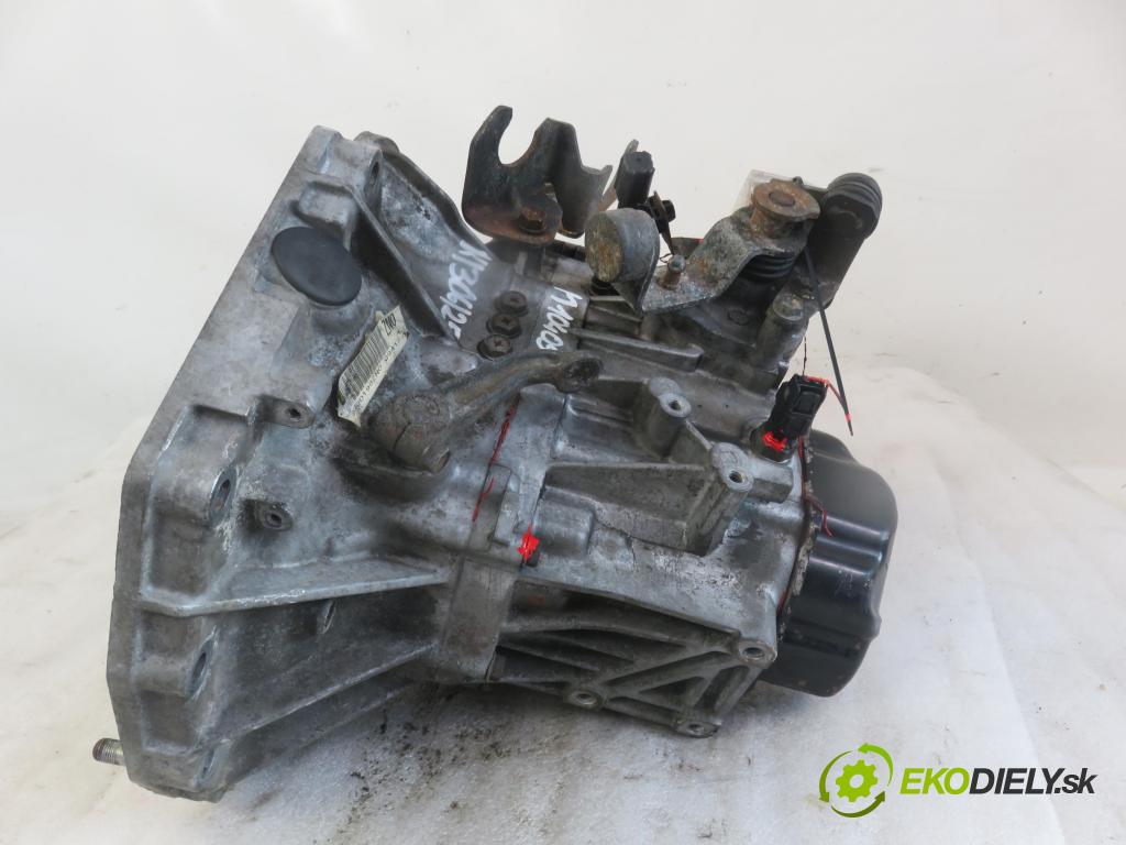 SUZUKI SWIFT III (MZ, EZ) HB 2006 67,00 1.3 91 - M13A 1328,00 Prevodovka manuálne na ČASTI: ZN0