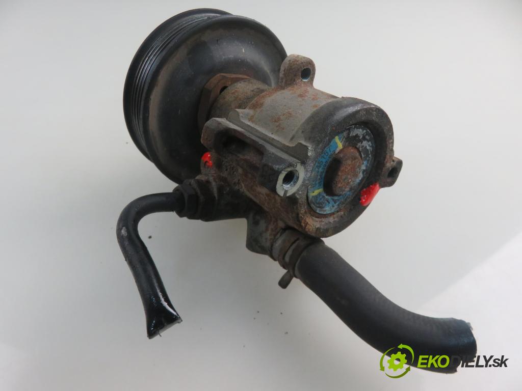 VW POLO CLASSIC (6V2) SEDAN 2000 55,00 75 1.4 16V - AUA 1390,00 Pumpa servočerpadlo 26046395 (Servočerpadlá, pumpy riadenia)