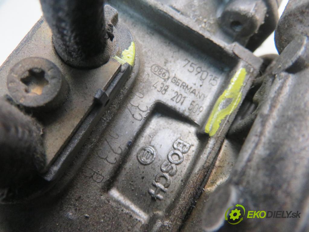 VW GOLF III (1H1) HB 1994 55,00 1.6 8V 75 - AEA 1598,00 Vstrek 0438201509 ; 0132008601