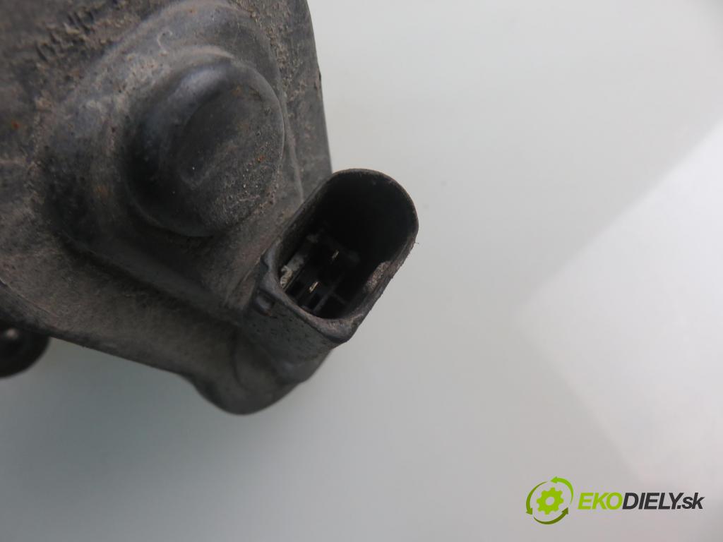 VW PASSAT B6 Variant (3C5) KOMBI 2008 103,00 2.0 TDI PD 8V 140 - BMP 1968,00 Brzdič strmeň LT