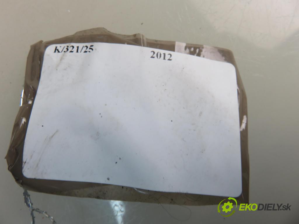 FIAT PANDA (169_) HB 2012 51,00 1.2 - 169 A4.000 1242,00 spinačka 46845361 (Spínacie skrinky a kľúče)