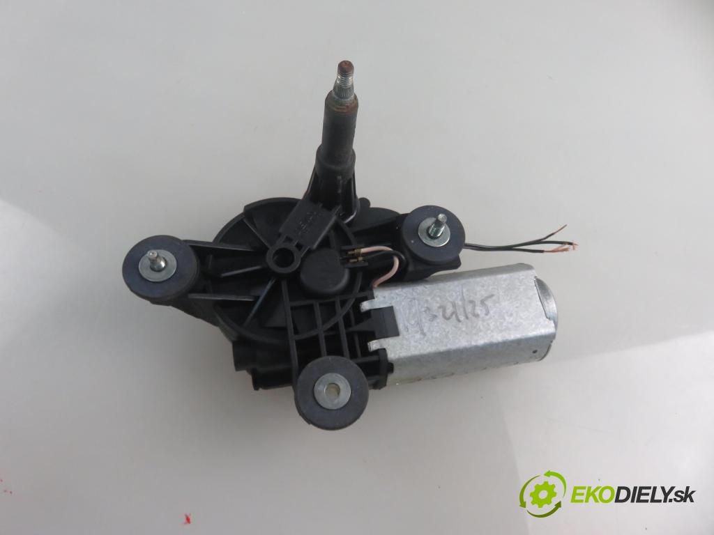 FIAT PANDA (169_) HB 2012 51,00 1.2 - 169 A4.000 1242,00 motorek stěrače ZADNÍ: MS2596007002
