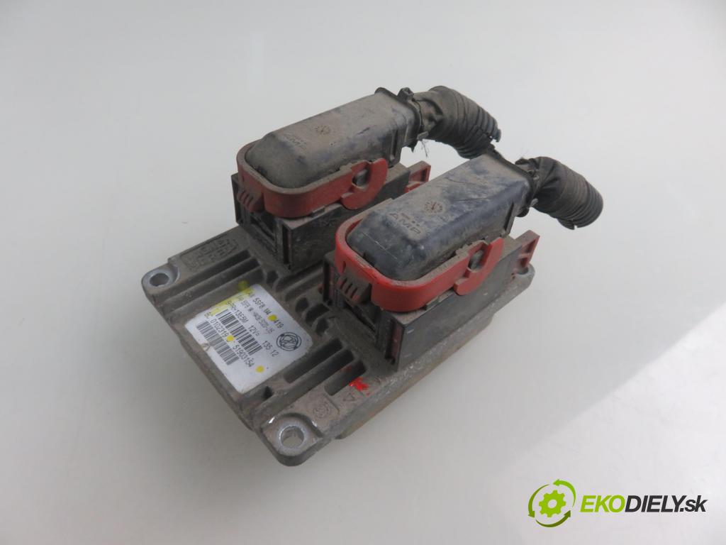 FIAT PANDA (169_) HB 2012 51,00 1.2 - 169 A4.000 1242,00 Riadiaca jednotka Motor IAW5SF8M4 ; 51903154