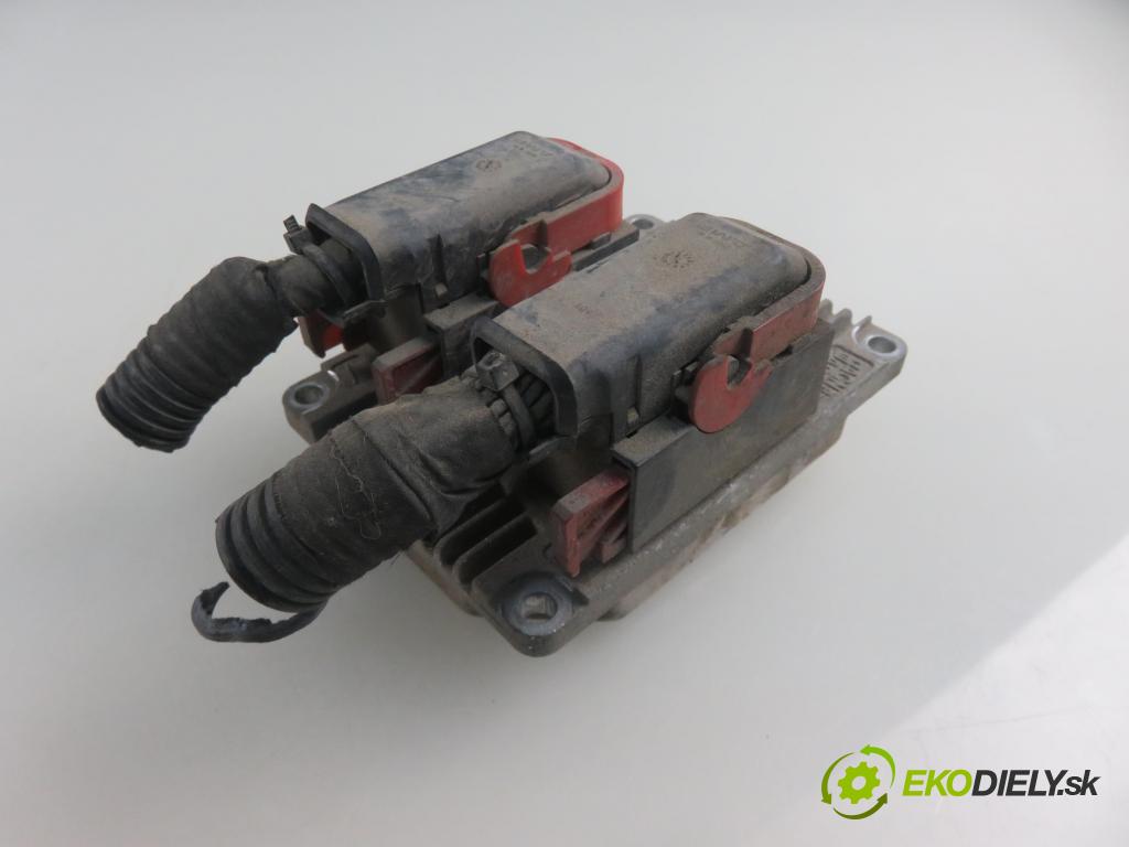 FIAT PANDA (169_) HB 2012 51,00 1.2 - 169 A4.000 1242,00 Riadiaca jednotka Motor IAW5SF8M4 ; 51903154