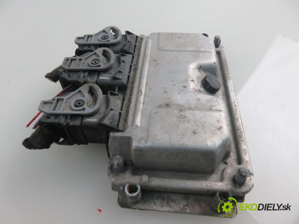PEUGEOT 206 liftback (2A/C) HB 2004 80,00 1.6 16V - NFU (TU5JP4) 1587,00 Riadiaca jednotka Motor 0261207477 ; 9657499980 ; 9643218980