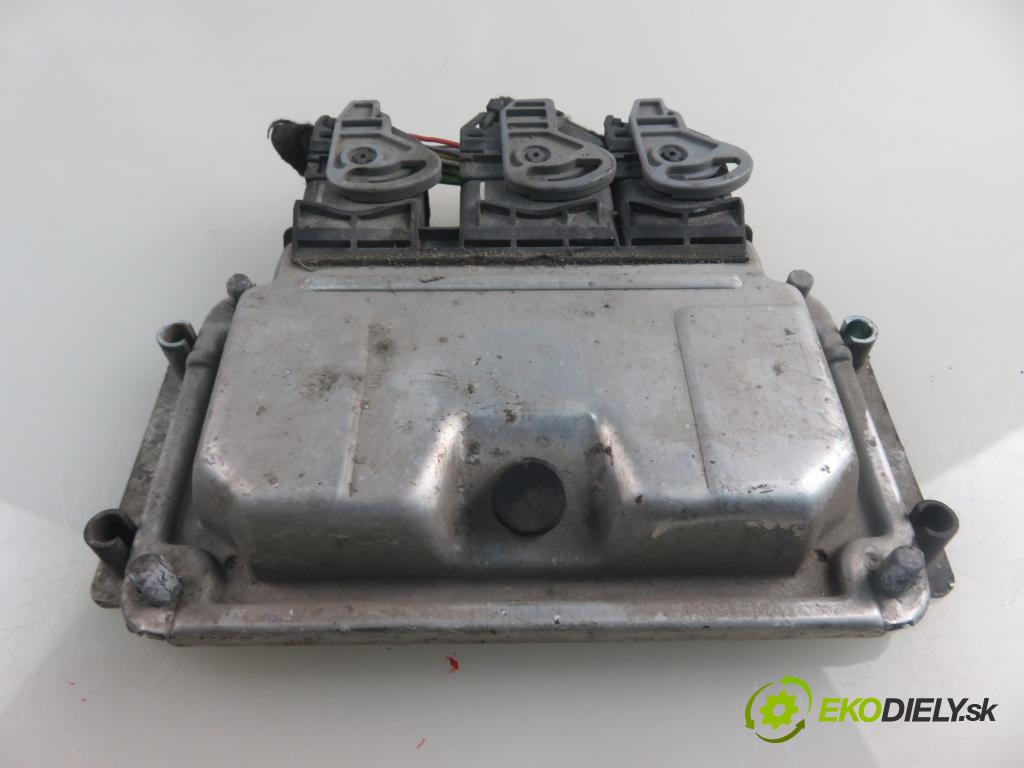 PEUGEOT 206 liftback (2A/C) HB 2004 80,00 1.6 16V - NFU (TU5JP4) 1587,00 Riadiaca jednotka Motor 0261207477 ; 9657499980 ; 9643218980
