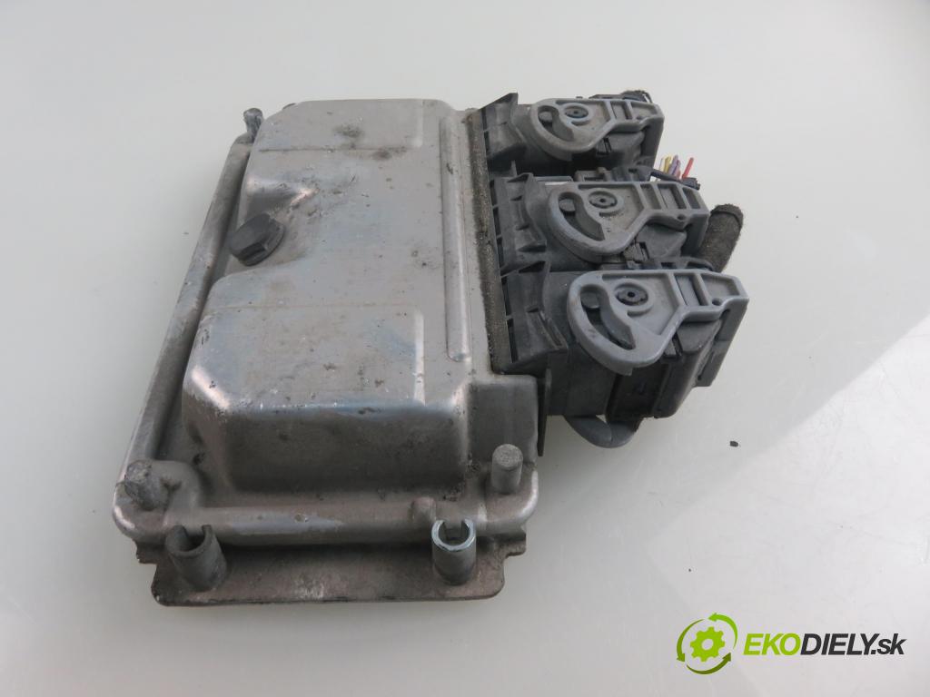 PEUGEOT 206 liftback (2A/C) HB 2004 80,00 1.6 16V - NFU (TU5JP4) 1587,00 Riadiaca jednotka Motor 0261207477 ; 9657499980 ; 9643218980
