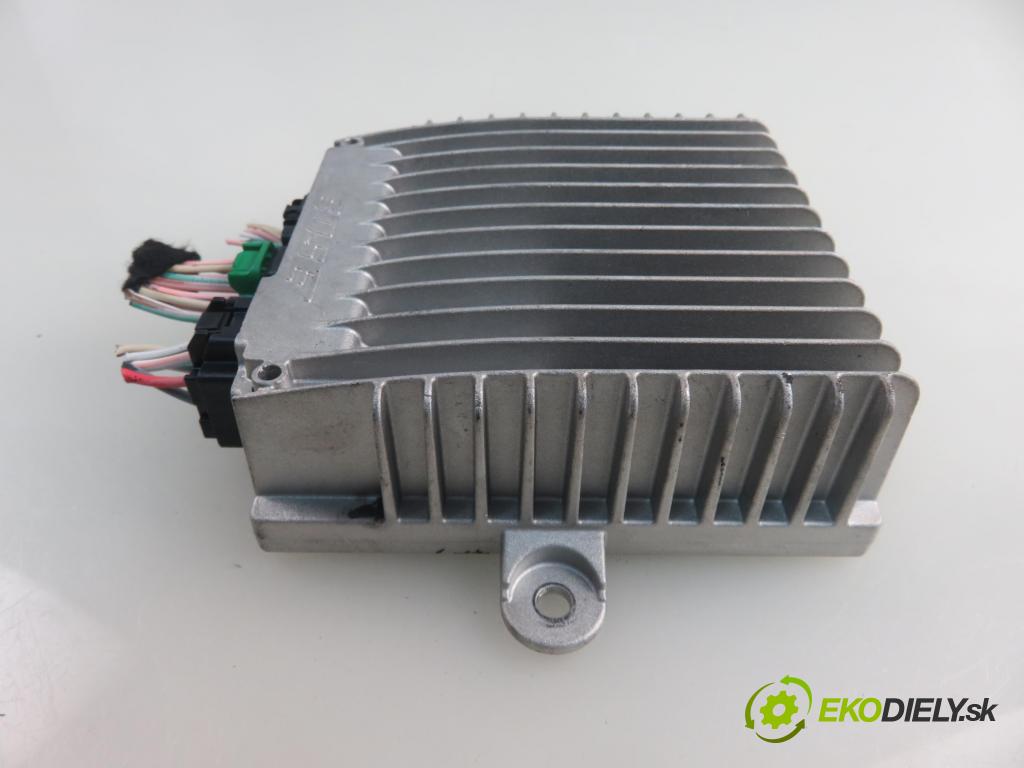 RENAULT MEGANE III liftback (BZ0/1_) HB 2011 96,00 1.9 dCi (BZ0N, BZ0J) - F9Q 870 1870,00 Zosilňovač 280636318R (Zosilňovače)