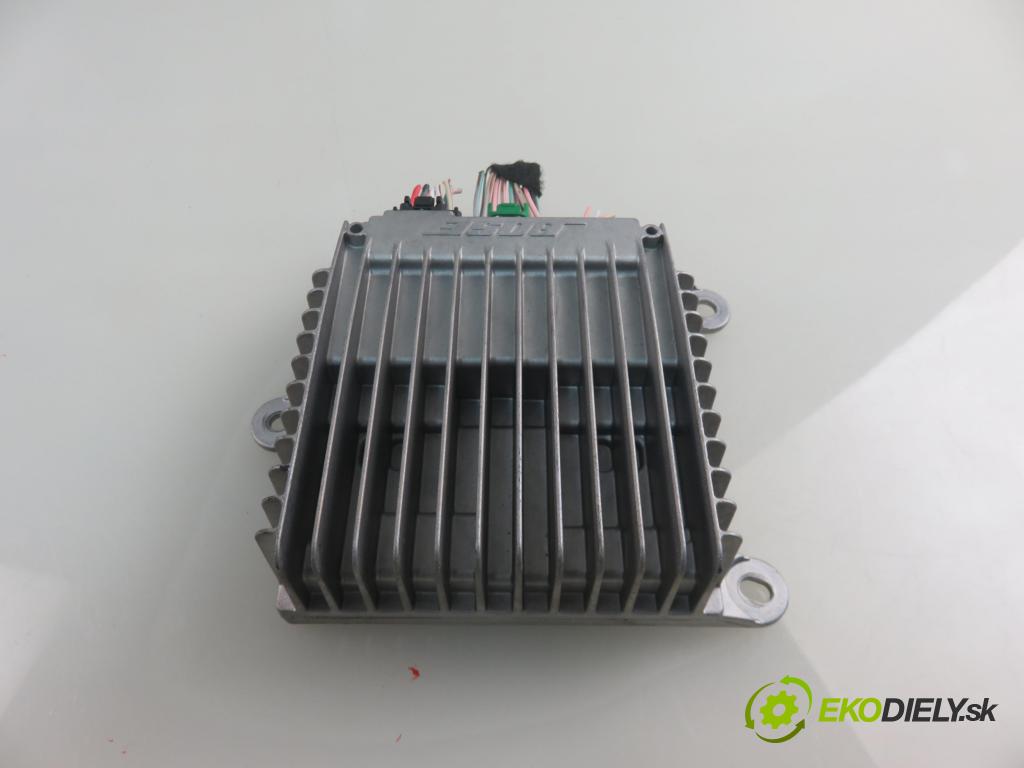 RENAULT MEGANE III liftback (BZ0/1_) HB 2011 96,00 1.9 dCi (BZ0N, BZ0J) - F9Q 870 1870,00 Zosilňovač 280636318R (Zosilňovače)