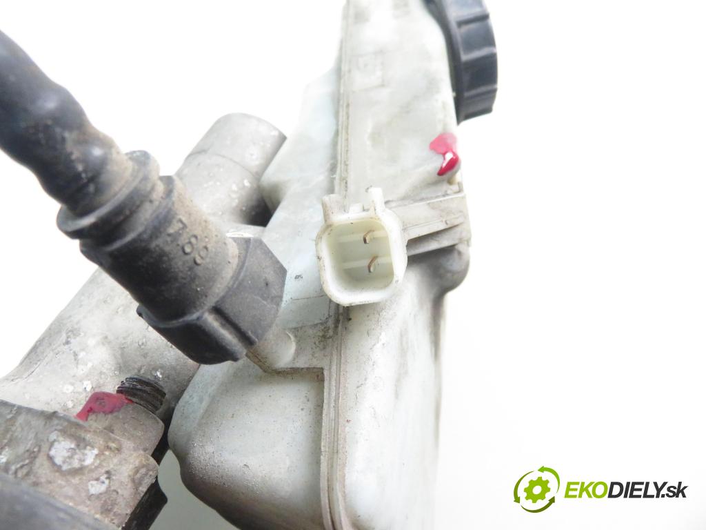 FORD FOCUS II Turnier (DA_, FFS, DS) KOMBI 2008 85,00 1.8 TDCi - KKDB 1753,00 Posilovač 6M512B195FF ; 03786415314 (Servočerpadlá, pumpy riadenia)