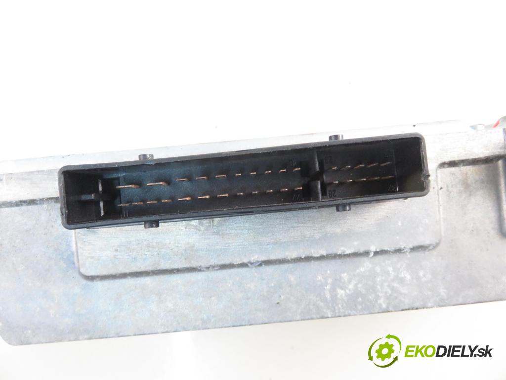 AUDI A5 (8T3) COUPE 2009 125,00 1.8 TFSI - CABD 1798,00 Zosilňovač 8T0035223M ; 8T0035223C (Zosilňovače)