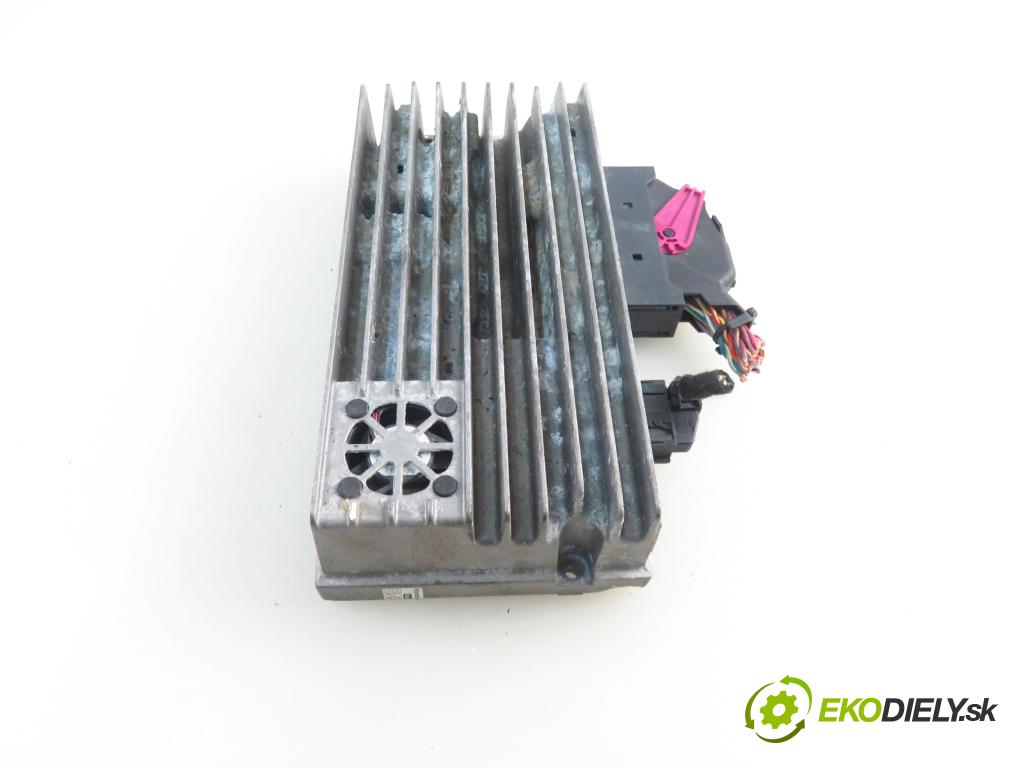 AUDI A5 (8T3) COUPE 2009 125,00 1.8 TFSI - CABD 1798,00 Zosilňovač 8T0035223M ; 8T0035223C (Zosilňovače)