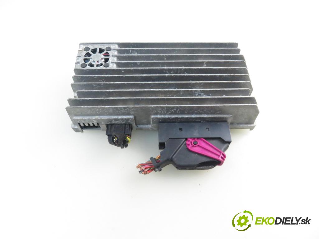 AUDI A5 (8T3) COUPE 2009 125,00 1.8 TFSI - CABD 1798,00 Zosilňovač 8T0035223M ; 8T0035223C (Zosilňovače)