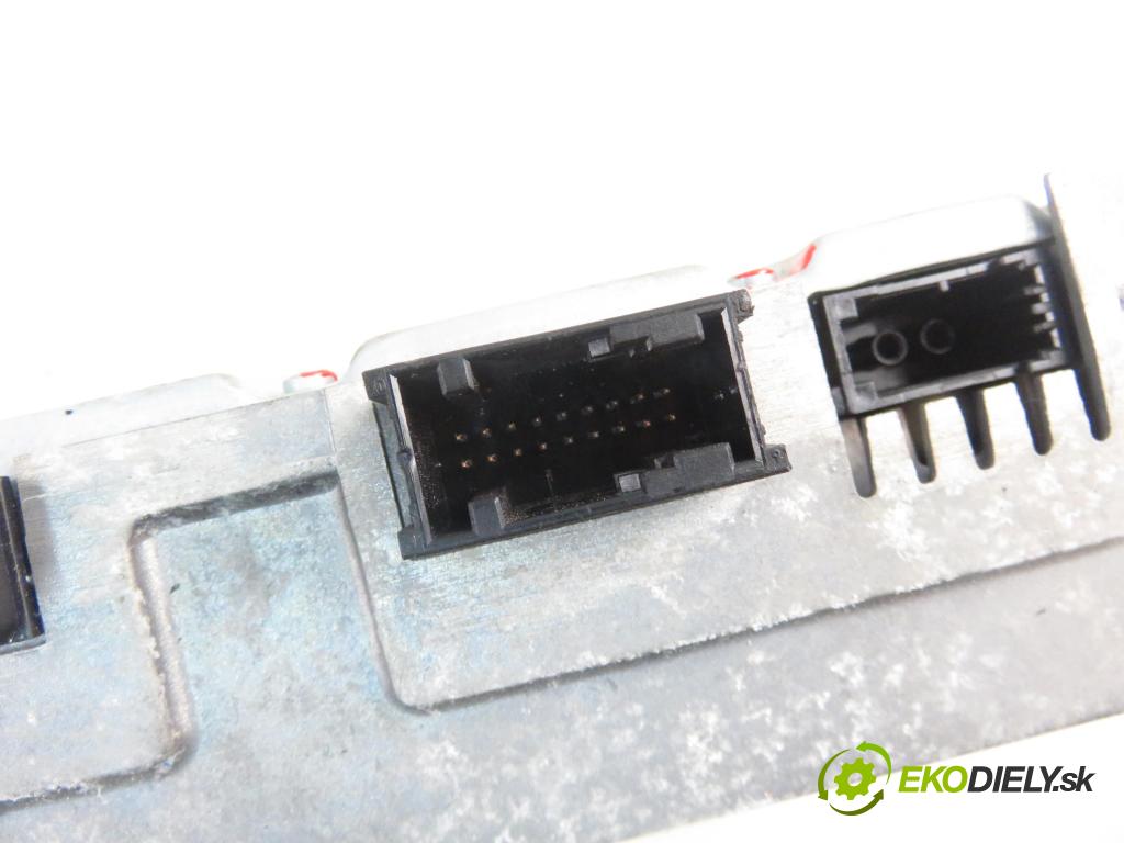 AUDI A5 (8T3) COUPE 2009 125,00 1.8 TFSI - CABD 1798,00 Zosilňovač 8T0035223M ; 8T0035223C (Zosilňovače)