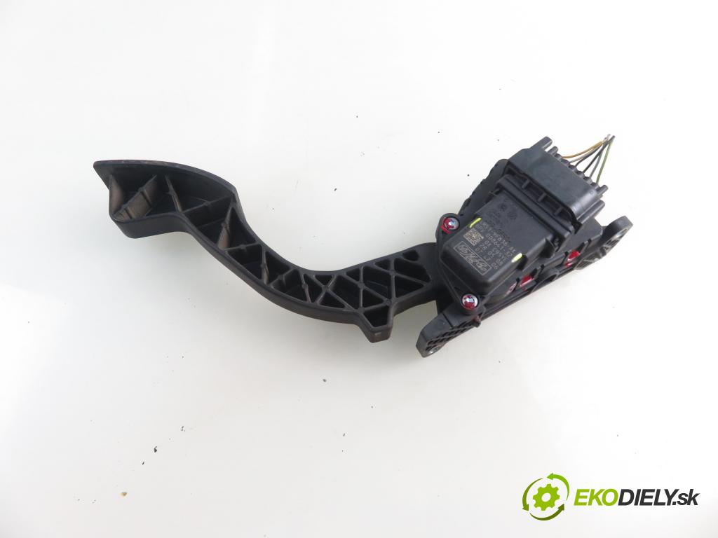 FORD FOCUS II Turnier (DA_, FFS, DS) KOMBI 2008 85,00 1.8 TDCi - KKDB 1753,00 Potenciometer plynu 4M519F836AK ; 6PV00864132 (Pedále)