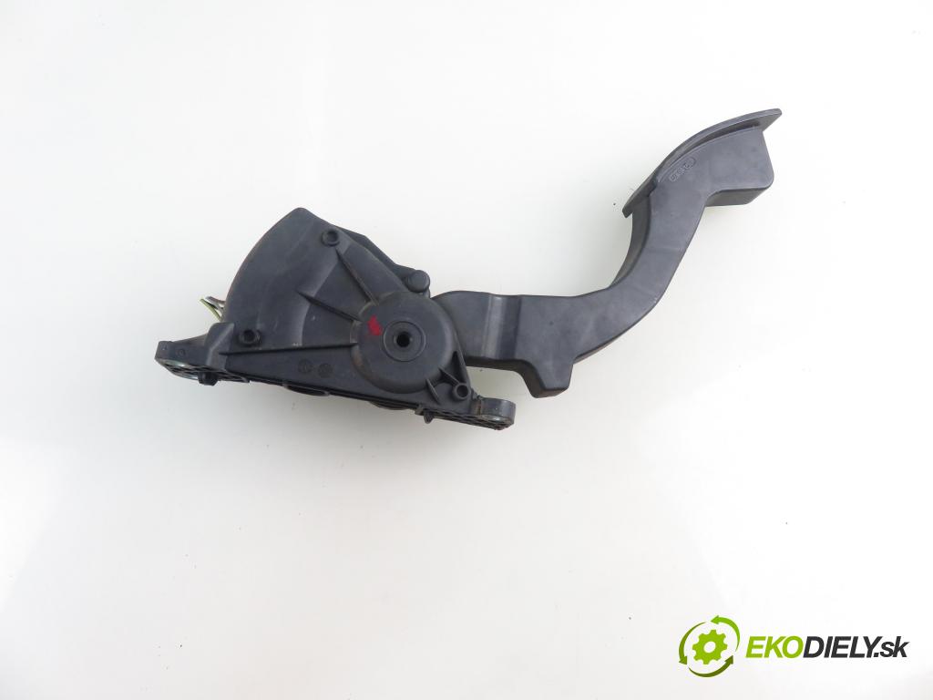 FORD FOCUS II Turnier (DA_, FFS, DS) KOMBI 2008 85,00 1.8 TDCi - KKDB 1753,00 Potenciometer plynu 4M519F836AK ; 6PV00864132 (Pedále)