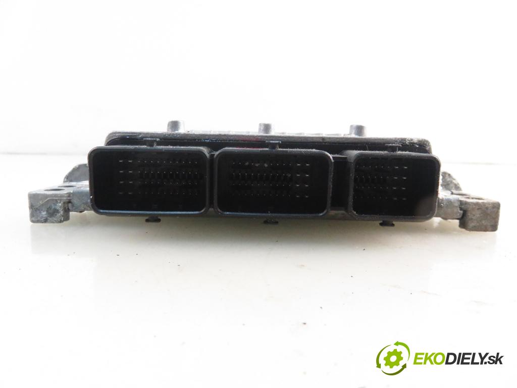 FORD FOCUS II Turnier (DA_, FFS, DS) KOMBI 2008 85,00 1.8 TDCi - KKDB 1753,00 Riadiaca jednotka Motor 7M5112A650BCE ; 5WS40778FT