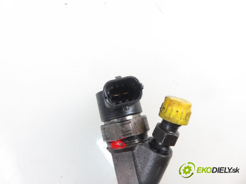 RENAULT ESPACE IV (JK0/1_) MINIVAN 2003 110,00 2.2 dCi (JK0H) 150 - G9T 742 2188,00 vstrekovač 8200936736 ; 0445110084 (Vstrekovače)