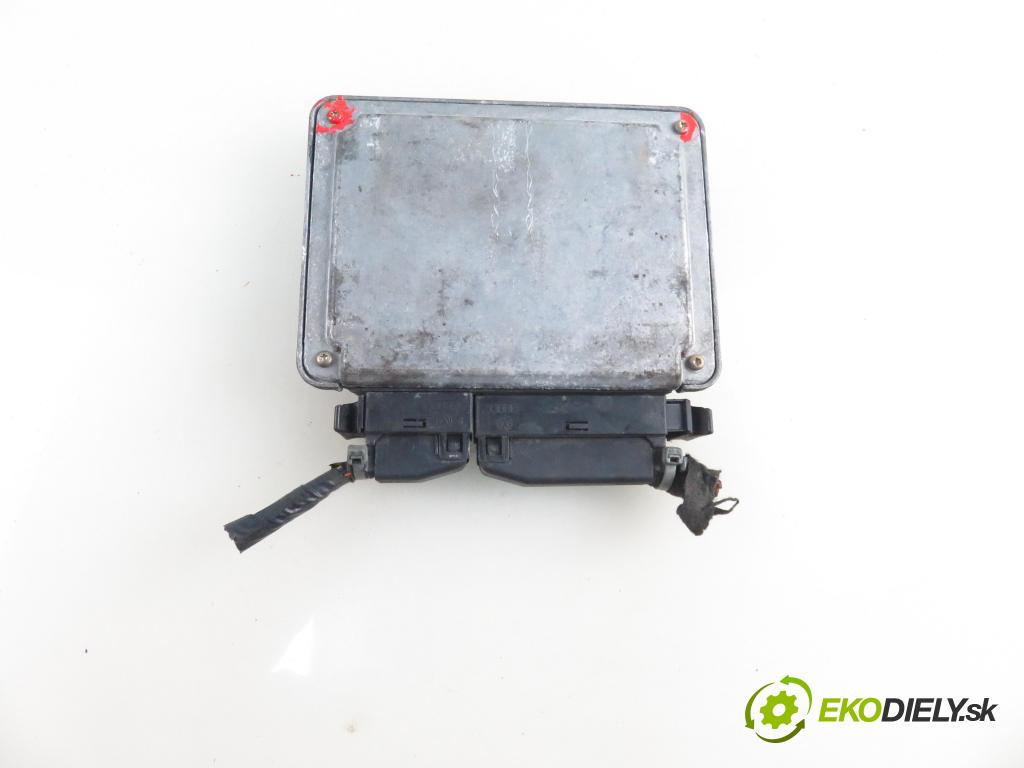 AUDI A3 (8L1) HB 1999 81,00 1.9 TDI 110 - AHF 1896,00 Riadiaca jednotka Motor 038906018BP ; 0281001848