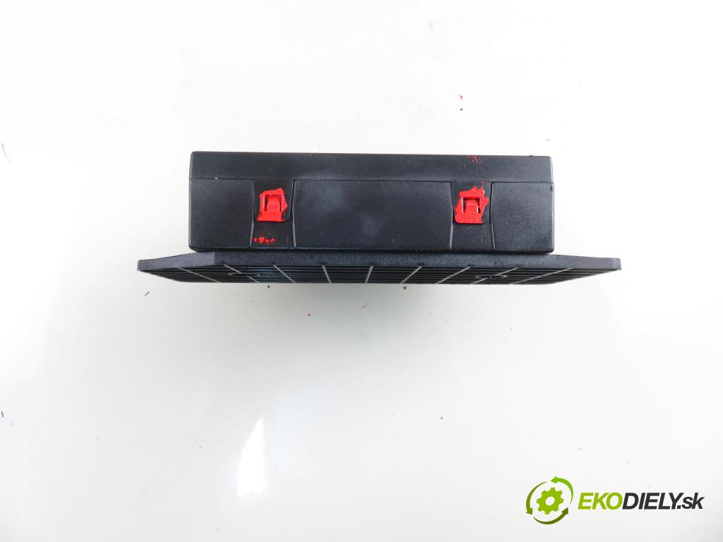 VW PASSAT B5 Variant (3B5) KOMBI 1998 66,00 1.9 TDI 90 - AHU 1896,00 MODUL komfortu 1J0959799F
