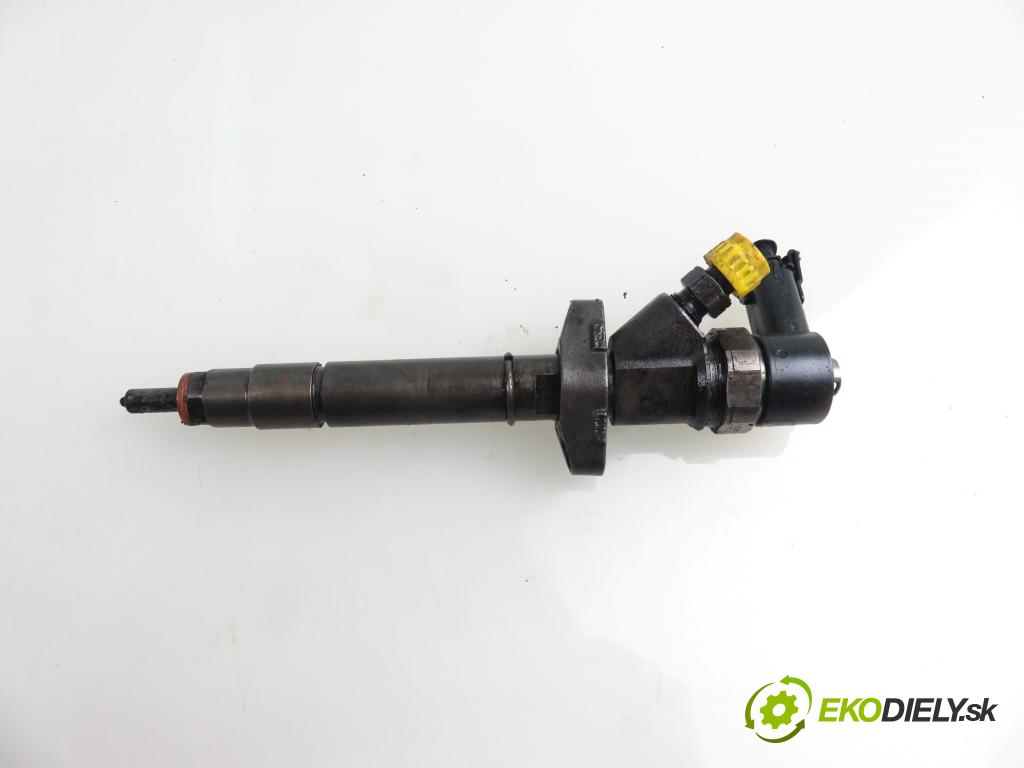 RENAULT ESPACE IV (JK0/1_) MINIVAN 2003 110,00 2.2 dCi (JK0H) 150 - G9T 742 2188,00 vstrekovač 8200936736 ; 0445110084 (Vstrekovač paliva)