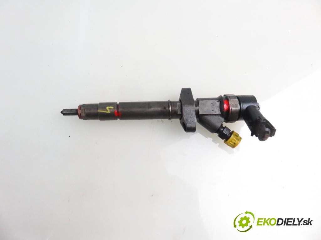 RENAULT ESPACE IV (JK0/1_) MINIVAN 2003 110,00 2.2 dCi (JK0H) 150 - G9T 742 2188,00 vstrekovač 8200936736 ; 0445110084 (Vstrekovač paliva)