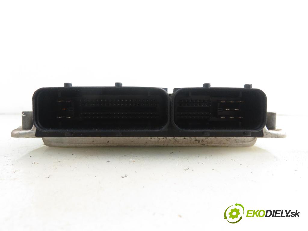 SEAT ALHAMBRA (7V8, 7V9) MINIVAN 2003 85,00 1.9 TDI PD 115 - AUY 1896,00 Riadiaca jednotka Motor 038906019LQ ; 0281011144