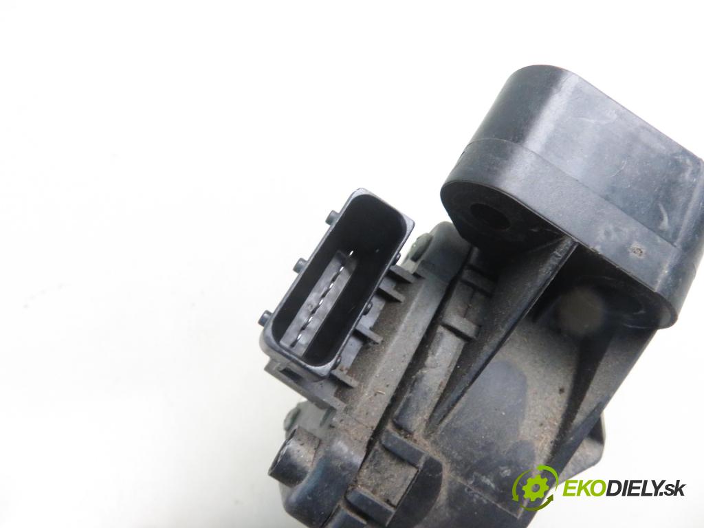 OPEL ZAFIRA B (A05) MINIVAN 2008 103,00 1.8 - Z 18 XER 1796,00 Potenciometer plynu 9202341BT ; 6PV00811400 (Pedál)