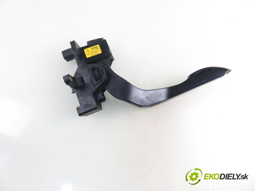 IVECO DAILY III skrzynia FURGON 2004 107,00 2.8 HPT 146 35 S 15 V, 35 C 15 V - 8140.43N 2798,00 Potenciometer plynu 0281002632 ; 504061734 (Pedál)