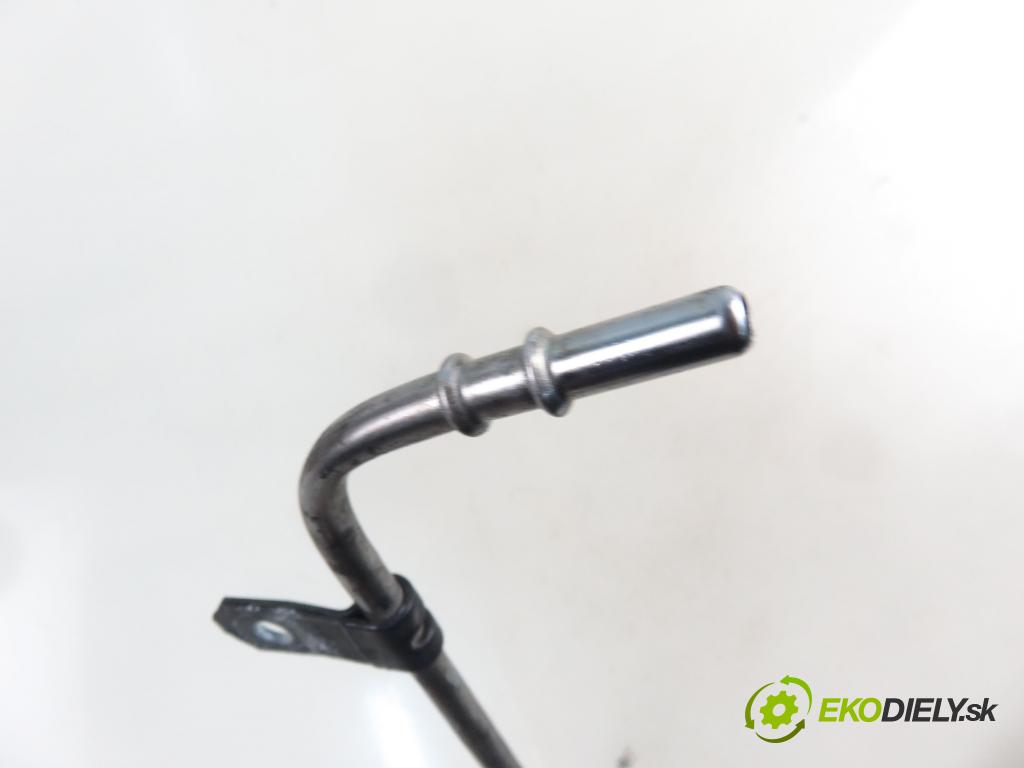 TOYOTA YARIS (_P13_) HB 2017 0,00 1.5 Hybrid (NHP130_) - 1NZ-FXE 1497,00 Lišta vstrekovacia 2325021091 (Vstrekovacia lišta)