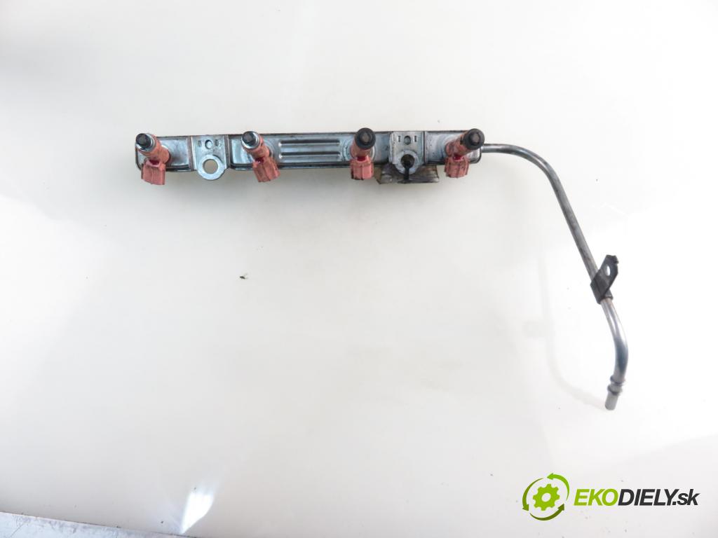 TOYOTA YARIS (_P13_) HB 2017 0,00 1.5 Hybrid (NHP130_) - 1NZ-FXE 1497,00 Lišta vstrekovacia 2325021091 (Vstrekovacia lišta)